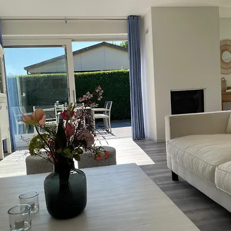 Feriehus Wintergroen 11 *